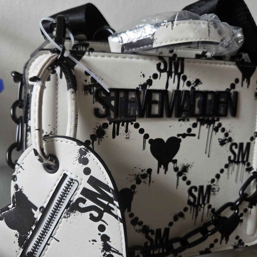 Steve Madden Black and White Handbag - Picture 3 of 3